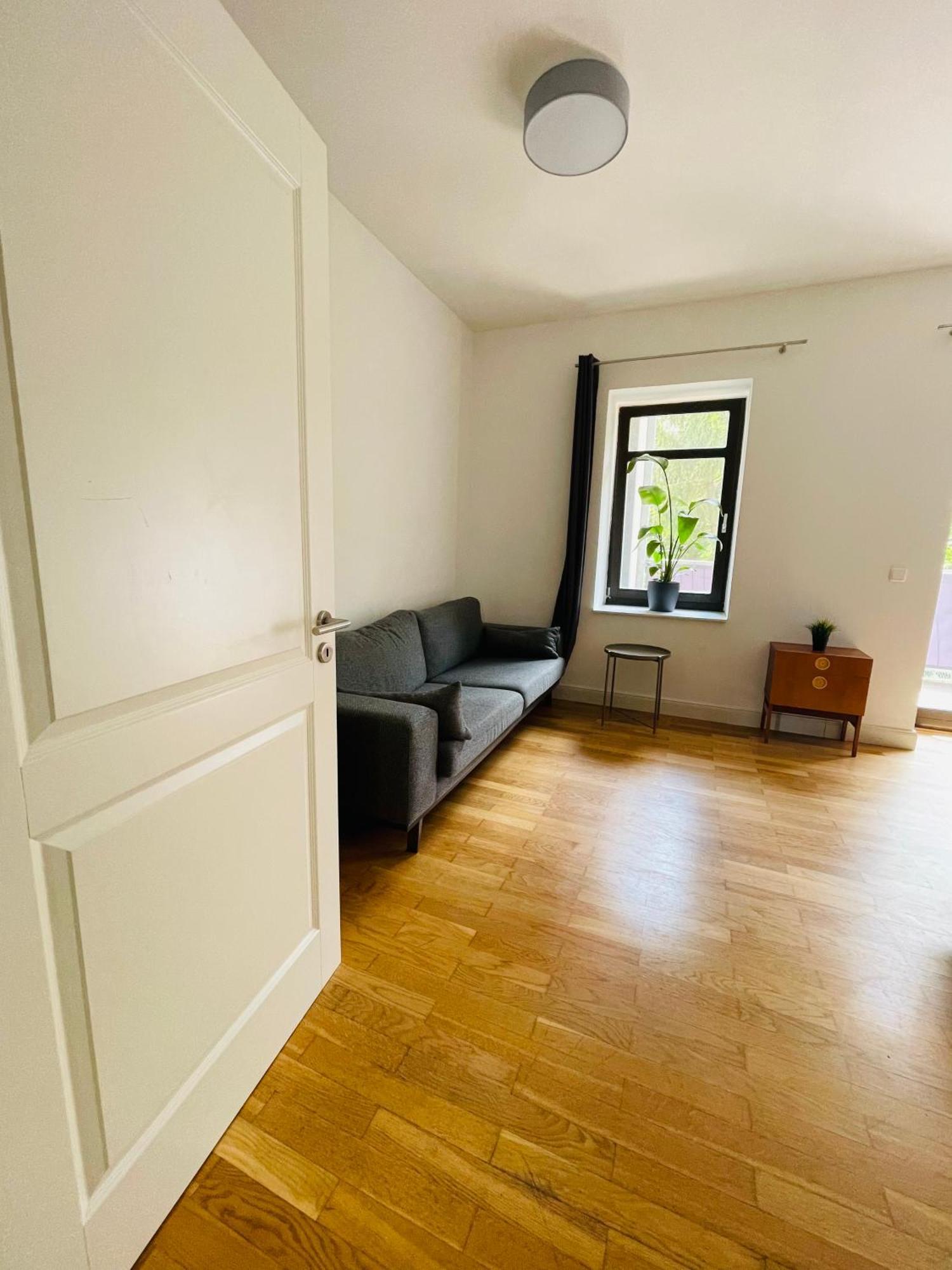 Charmante Wohnung Im Gruenen ไลป์ซิก ภายนอก รูปภาพ